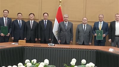 الكهرباء توقع مذكرة تفاهم لإنشاء محطة لضخ وتخزين الكهرباء بنظام الـBOO 