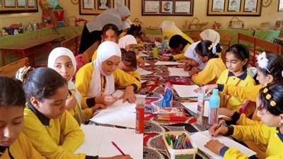 ورشة رسم وتلوين فى بيت ثقافة القصر بالداخلة