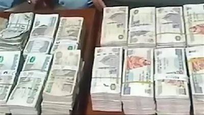 مندوب شحن يخون الأمانة ويسطو على مبالغ مالية كبيرة