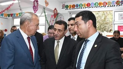 رئيس هيئة تعليم الكبار يشارك في مباردة حياة كريمة بالقليوبية