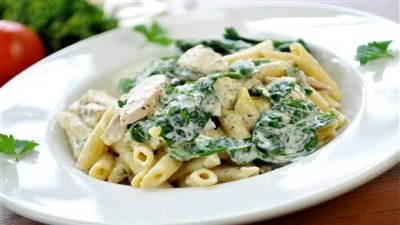 طريقة عمل باستا السبانخ بالمشروم.. تقوي العظام وترفع المناعة