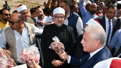 توزيع 2 طن من لحوم 