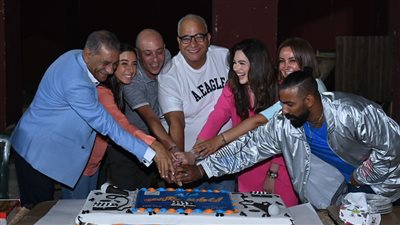 شاهد البوستر الرسمي لـ فيلم أنا وابن خالتي