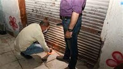 تحرير (142) مخالفة للمحلات التي لم تلتزم بقرار الغلق