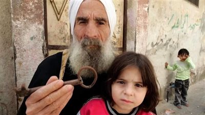 مفاتيح العودة... فلسطينيون يحملون هويتهم ويتوارثونها جيلًا بعد جيل
