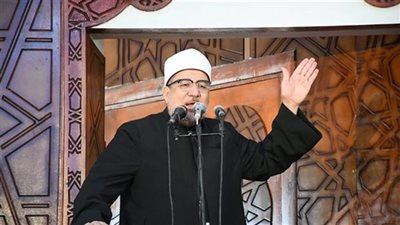 وزير الأوقاف من مسجد الصديق: دماء الأبرياء كابوسًا على من سفكها 