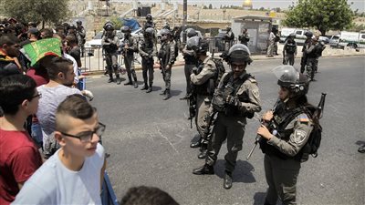 الاحتلال الإسرائيلي يقمع المُصلين في 