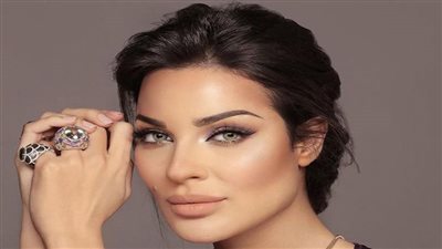نادين نسيب نجيم تدعم القضية الفلسطينية بعد تصاعد الأحداث والقصف
