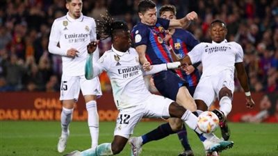 مفاجآت بالجملة.. تشكيل ريال مدريد وبرشلونة المتوقع في الدوري الإسباني 