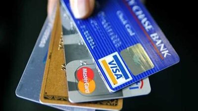 هل يؤثر قرار رفع حدود بطاقات الإئتمان خارج مصر على سوق النقد؟ 