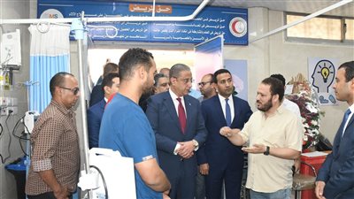 محافظ الفيوم يفتتح وحدتي التصلب المتعدد وتفتيت الحصوات بالمستشفى العام 