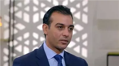  إسلام عنان يحذر من تفشي الأوبئة بغزة ويطالب بتجهيز 100 سيارة للأغراض الطبية