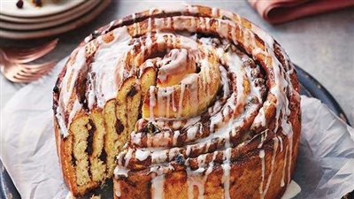 بالخطوات.. حضري كيكة السينابون الهشة