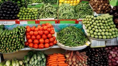 البطاطس بـ18 جنيها.. أسعار الخضروات والفاكهة بأسواق الفيوم 