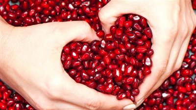  تحسين صحة القلب والذاكرة .. أبرز فوائد الرمان 