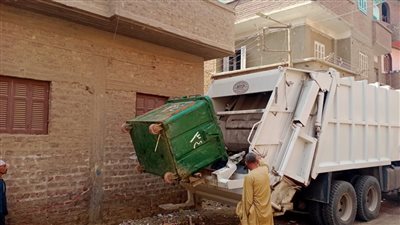 محافظ أسيوط: رفع 456 طن مخلفات وتسوية وتمهيد الطرق 