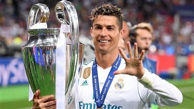 رونالدو يتفاعل بسخرية من حصول ميسي على الكرة الذهبية