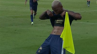 في 7 دقائق إلغاء هدف لـ تاليسكا وطرد بكأس خادم الحرمين