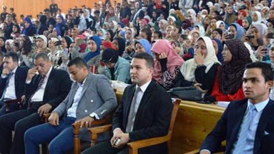 حقوق قنا تكرم المتفوقين فى حفل استقبال الطلاب الجدد والقدامى 