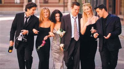 ماثيو بيرى الشهير بتشاندلر.. حياة مثيرة للجدل ورحيل مفاجئ