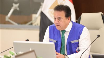 وزير الصحة: تخصيص 40 سيارة إسعاف للاصطفاف داخل معبر رفح