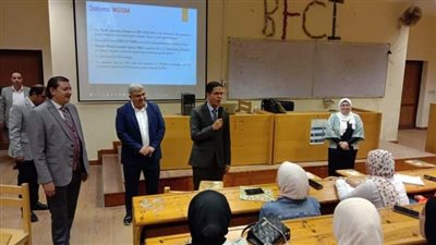 رئيس جامعة بنها يتفقد كلية الحاسبات والذكاء الاصطناعي 