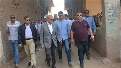 محافظ القليوبية يُتابع ميدانيا حملة إزالة مخالفات البناء بشبين القناطر