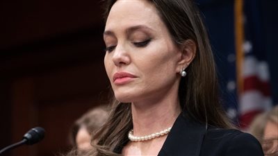 أنجلينا جولي عن قصف مخيم جباليا: غزة تتحول لمقبرة جماعية