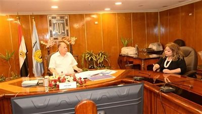 محافظ أسيوط: تنفيذ خطة الرصف ونهو أعمال صيانة الطرق وفقًا للمواعيد