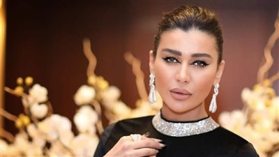 بعد وصلة ضرب على يد شقيقها.. نادين الراسي تكشف تطورات حالة والدتها الصحية