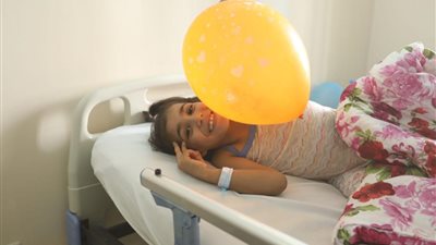 الصحة: وصول مجموعة جديدة من الفلسطينيين المصابين في أحداث غزة للعلاج بمصر