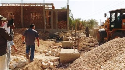 إزالة 5 حالات تعد بمركز دشنا بقنا
