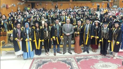 جامعة أسيوط تشهد حفل تخريج الدفعة السادسة من طلاب كلية طب الأسنان