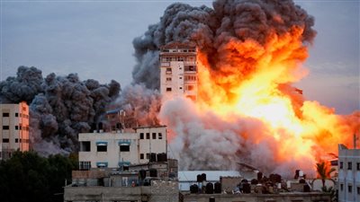جيش الاحتلال الإسرائيلي يقصف منزل 