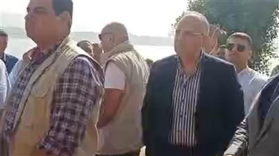 وزير الري يتابع إزالة تعديات على النيل ببني سويف