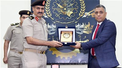 التعليم والتدريب المهني للقوات المسلحة توقع بروتوكولي تعاون مع جامعة عين شمس والتجارة والصناعة