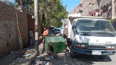 قنا تشن حملة مكبرة لإزالة المخلفات بشوارع مدينة دشنا 