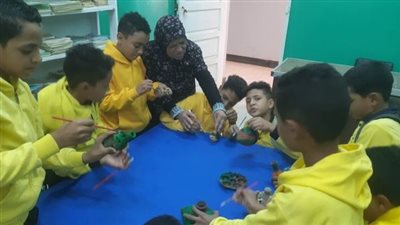 بيت ثقافة المنيرة بالوادي الجديد ينظم ورشة فنون تشكيلية بالتلوين على الفخار