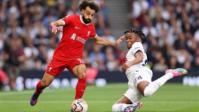 صلاح يقود تشكيل ليفربول الأساسي أمام لوتون..ودياز بديلًا