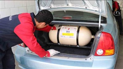 بعد ارتفاع سعر البنزين.. خطوات تحويل السيارة للعمل بالغاز الطبيعي