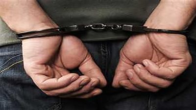 حبس 3 أشخاص لقيامهم بسرقة موقع إحدى الشركات 