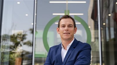 شنايدر إلكتريك تعلن تعزيز استثماراتها في مصر بضخ 8 ملايين يورو