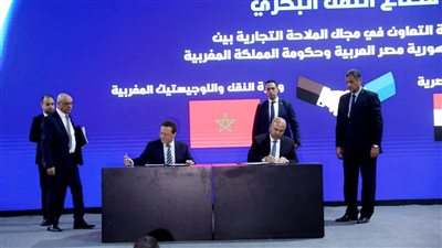 وزير النقل ونظيره المغربي يوقعان اتفاقية تعاون ومذكرتي تفاهم في السكك الحديدة والطرق والسلامة البحرية