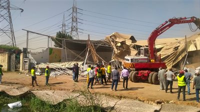 إزالة ١٢ حالة بناء مخالف وتعدٍ على الأراضي الزراعية بالبدرشين ومنشأة القناطر