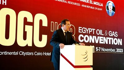  وزير البترول يفتتح مؤتمر تحفيز النمو المستدام (صور)