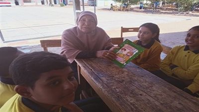 بيت ثقافة بلاط بالوادي الجديد يناقش كتاب 