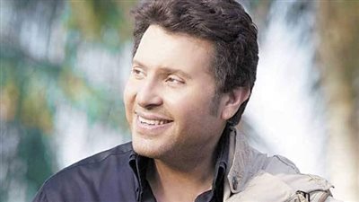 إحالة الفنان هاني شاكر للمحاكمة الجنائية في اتهامه بالسب والقذف