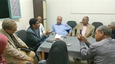 الفرسان الثلاثة على مائدة الحوار بنادى أدب الخارجة