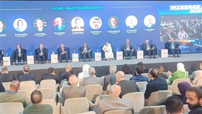 الوزير يوضح أهمية مشاريع النقل للتنمية في مصر 