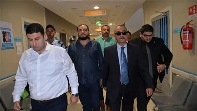 محافظ الإسماعيلية يتابع استعدادات المستشفيات لاستقبال مصابي غزة